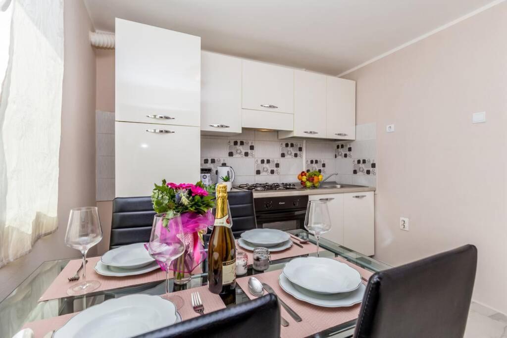 Crystal Apartment Rijeka Bagian luar foto